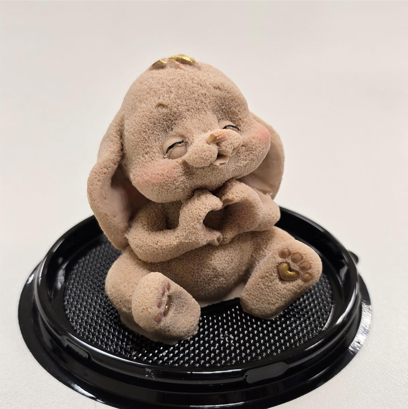 Фигурка из шоколадной глазури Лайкер