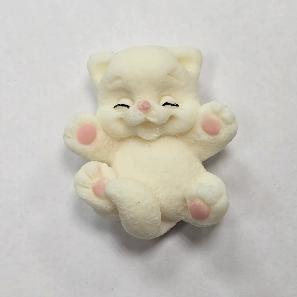 Фигурка из шоколадной глазури Котик 2Д, 4см