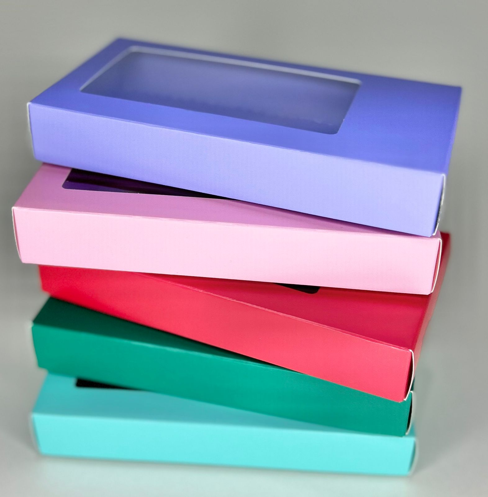 Коробка 155*75*25 мм (красная матовая) под дубайский шоколад с окном