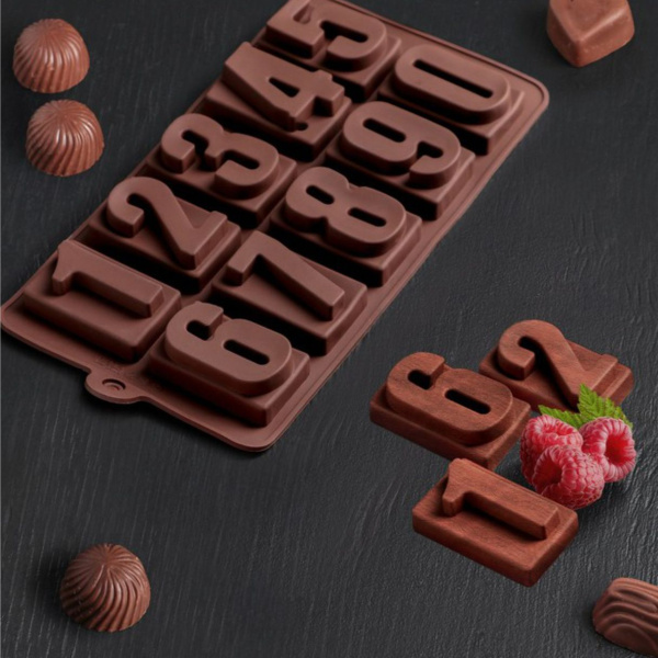 Силиконовая форма для шоколада "Цифры"