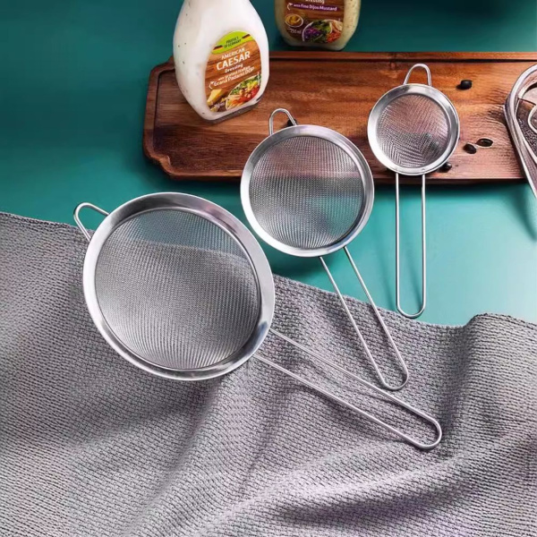 Сито из нержавеющий стали с ручкой D-7 см Сито из нержавеющий стали с ручкой D-7 см