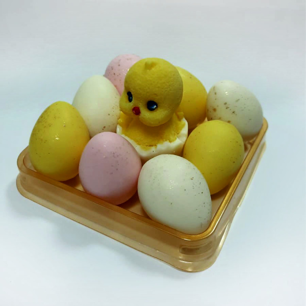 Фигурки из шок. глазури Цыпленок с яйцами 3-5см