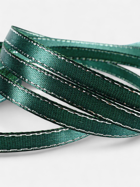 Лента атласная, с серебряным люрексом, 6 мм, 23±1 м, зелёная №70