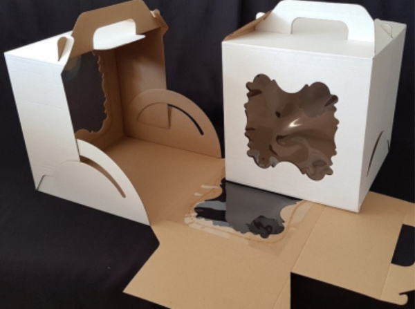 Коробка 30х30х30см для торта с окном и ручками