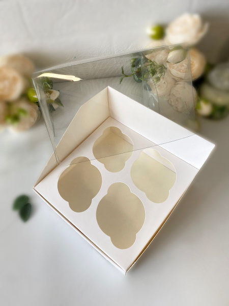 Коробка под 4 капкейк с пластиковой крышкой 160х160х100мм