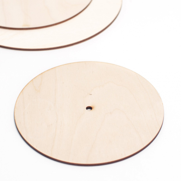 Подложка с отверстием d26см h3мм (ХДФ/Белая)