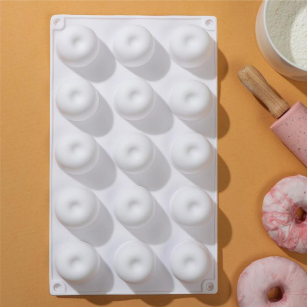 Форма для муссовых десертов и выпечки «Яблоко», 29,5×17,5×3 см, 15 ячеек, цвет белый